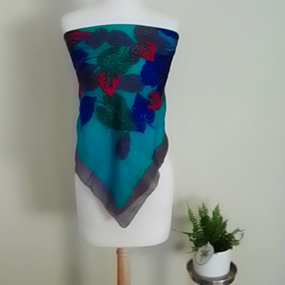 Scarf - Picture 2 of 6